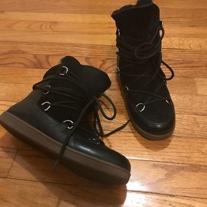 Renvy Mara Shearling Lined Cold Weather Boot